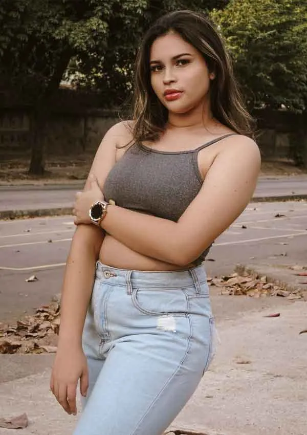 Neha Singh Escort Chanakyapuri