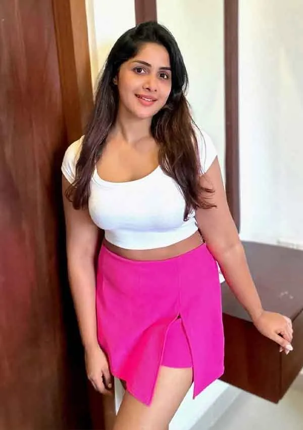 Suhani Mishra Call Girl Chanakyapuri