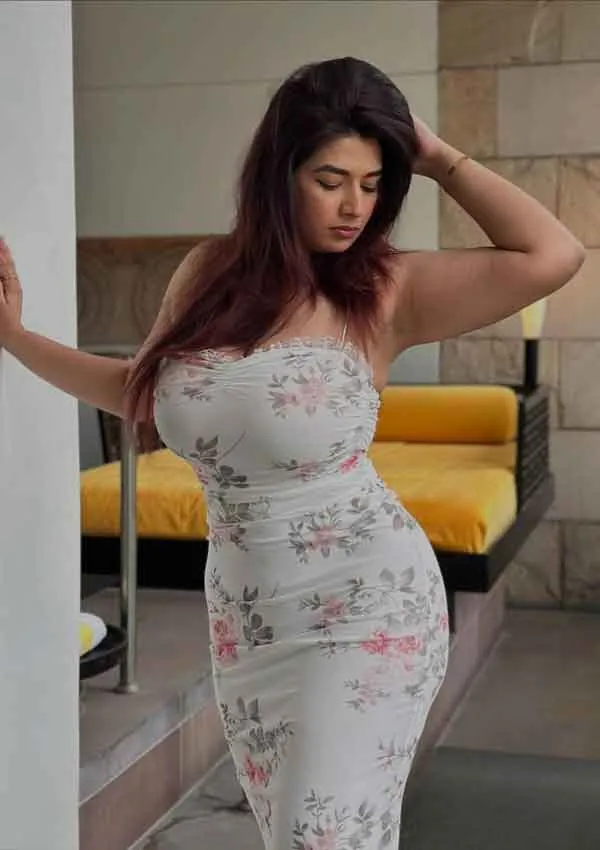 Riya patel Call Girl Chanakyapuri